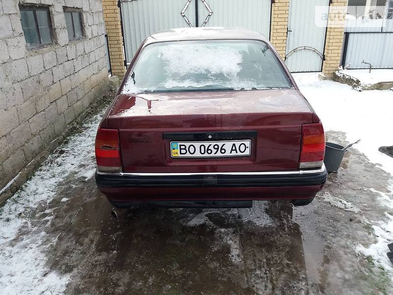 Седан Opel Omega 1991 в Дунаевцах