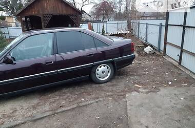 Седан Opel Omega 1993 в Новомосковске