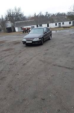 Седан Opel Omega 1993 в Новомосковске