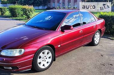 Седан Opel Omega 2000 в Черкасах