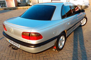 Седан Opel Omega 1999 в Могилів-Подільському
