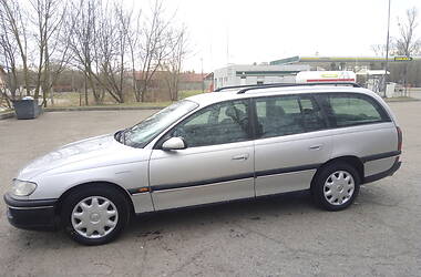 Универсал Opel Omega 1999 в Самборе