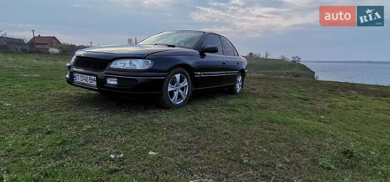 Седан Opel Omega 1995 в Южном
