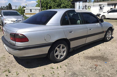 Седан Opel Omega 1997 в Киеве