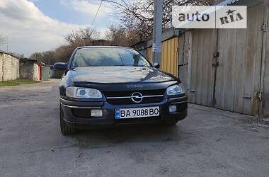 Седан Opel Omega 1998 в Світловодську