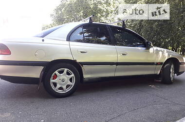 Седан Opel Omega 1996 в Шостке