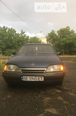 Седан Opel Omega 1990 в Николаеве