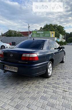 Седан Opel Omega 2000 в Кропивницком