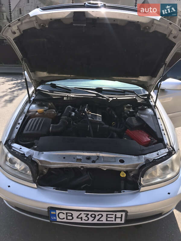 Седан Opel Omega 2003 в Чернігові
