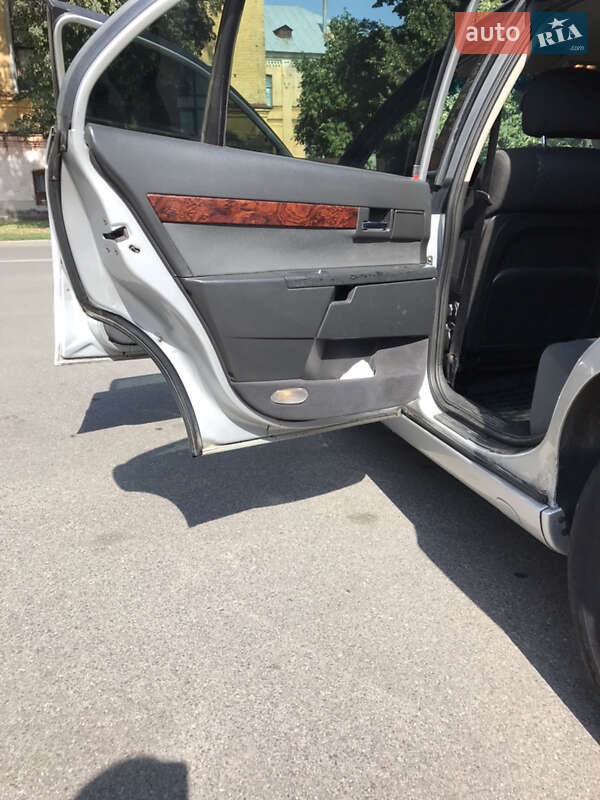 Седан Opel Omega 2003 в Чернігові