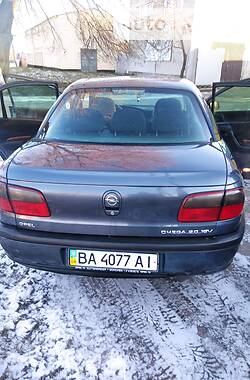 Седан Opel Omega 1998 в Кропивницком
