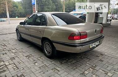 Седан Opel Omega 1997 в Днепре