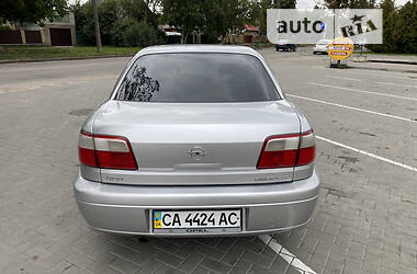 Седан Opel Omega 2001 в Черкассах