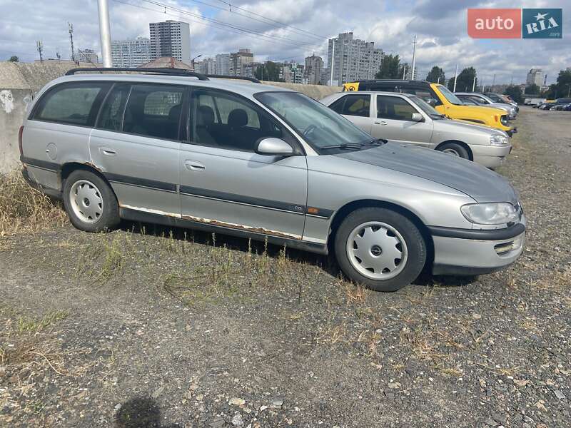 Универсал Opel Omega 1998 в Киеве