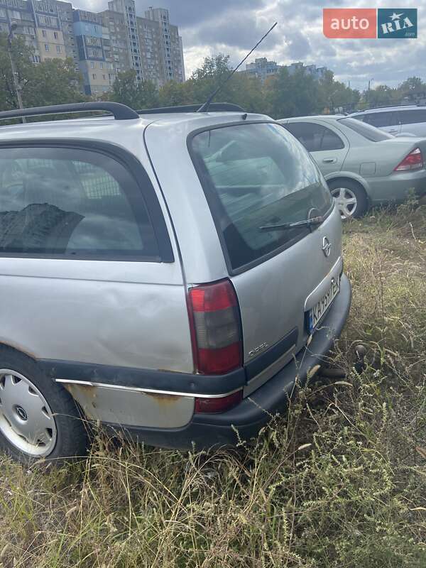Универсал Opel Omega 1998 в Киеве