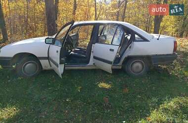 Седан Opel Omega 1989 в 
