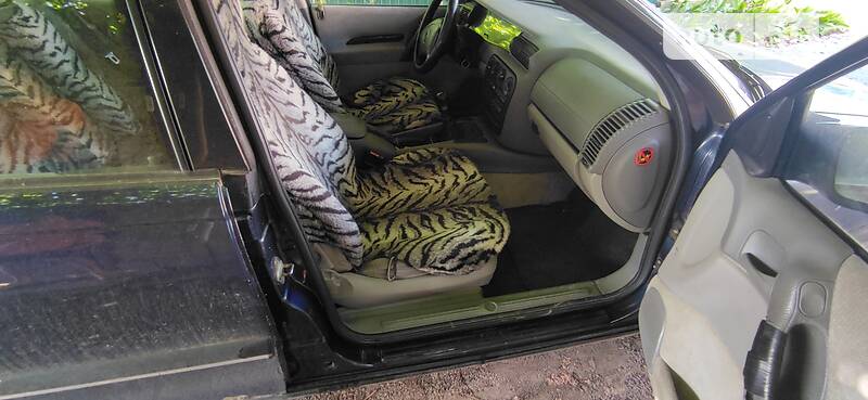 Седан Opel Omega 1994 в Первомайську