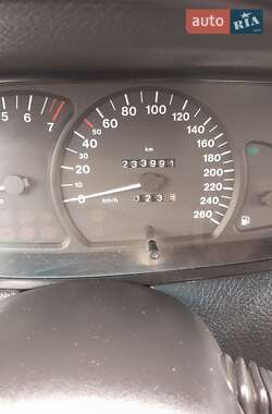 Седан Opel Omega 1997 в Кривом Роге