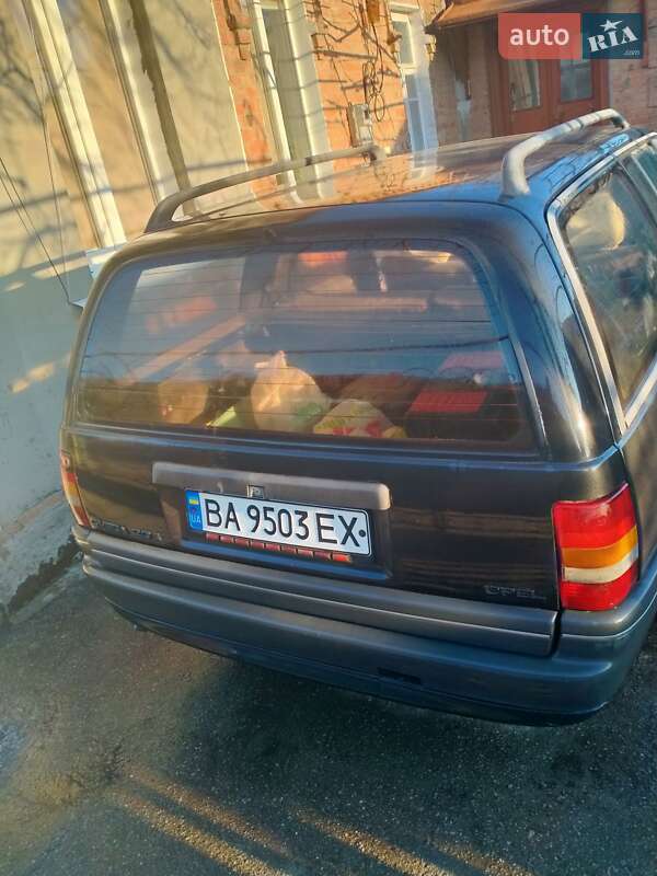 Универсал Opel Omega 1988 в Кропивницком