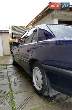 Седан Opel Omega 1995 в Коломые