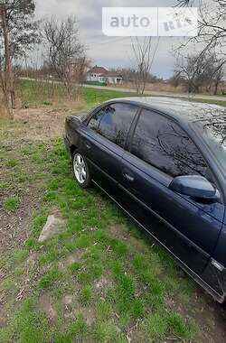 Седан Opel Omega 2000 в Глобине