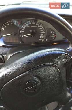Седан Opel Omega 1994 в 