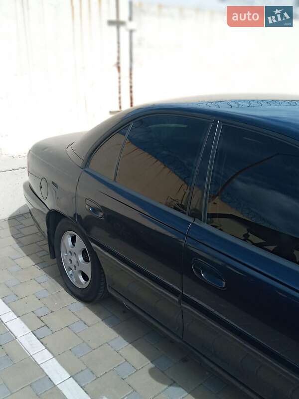 Седан Opel Omega 2001 в Запорожье фото 2 Седан Opel Omega 2001 в Запорожье