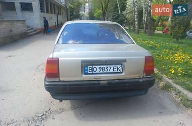 Седан Opel Omega 1988 в Тернополе