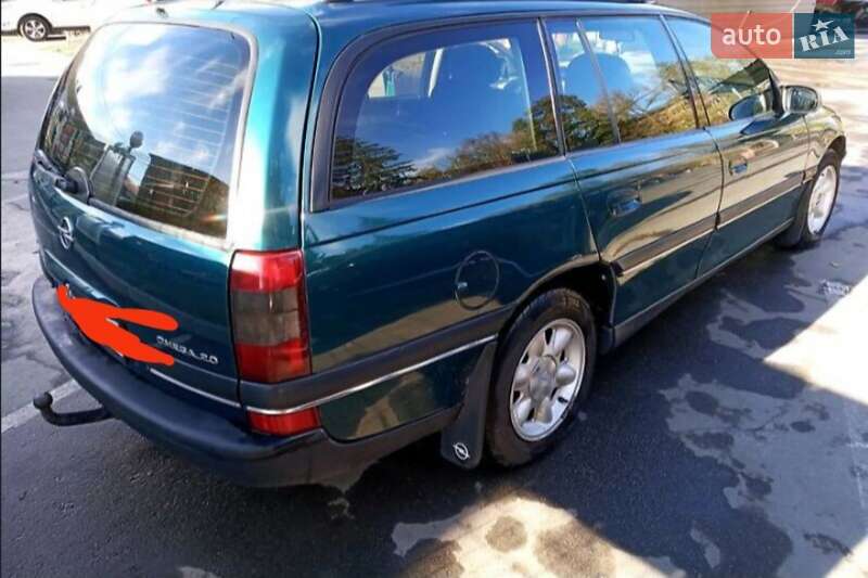 Универсал Opel Omega 1998 в Сумах