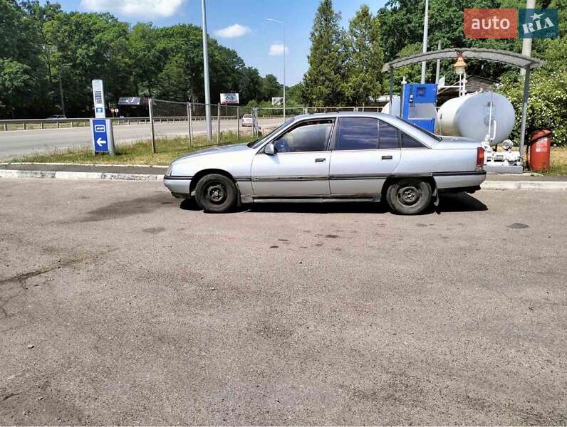 Седан Opel Omega 1987 в Житомире