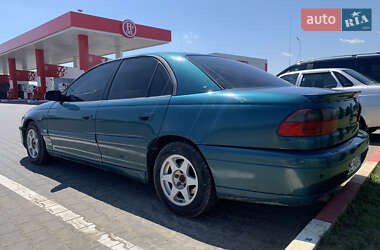 Седан Opel Omega 1995 в Черновцах