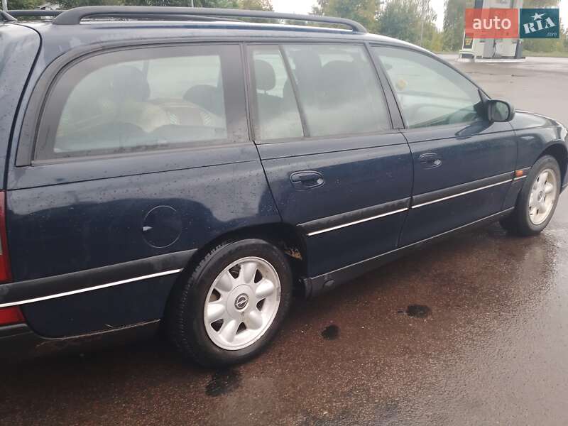 Універсал Opel Omega 1998 в Луцьку