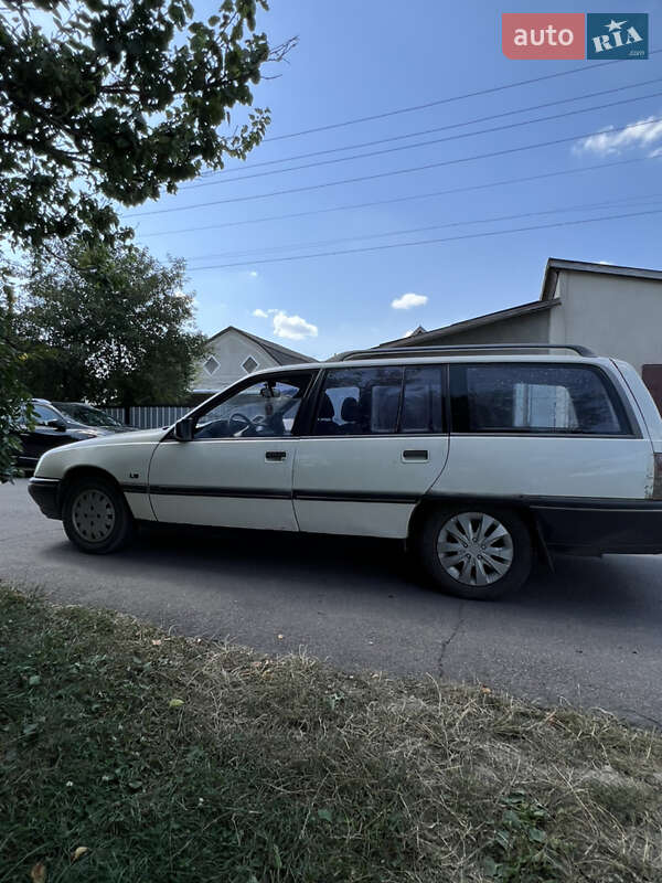 Универсал Opel Omega 1987 в Каменец-Подольском фото 2 Универсал Opel Omega 1987 в Каменец-Подольском