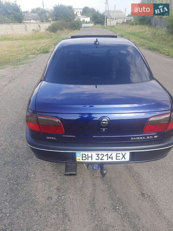 Седан Opel Omega 1995 в Роздільній