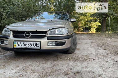 Седан Opel Omega 1999 в Киеве