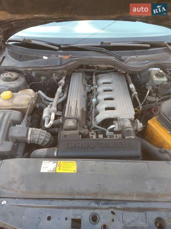 Седан Opel Omega 2000 в Каменском