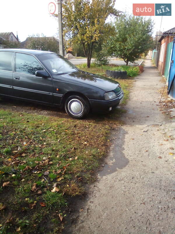 Седан Opel Omega 1992 в Краснограді