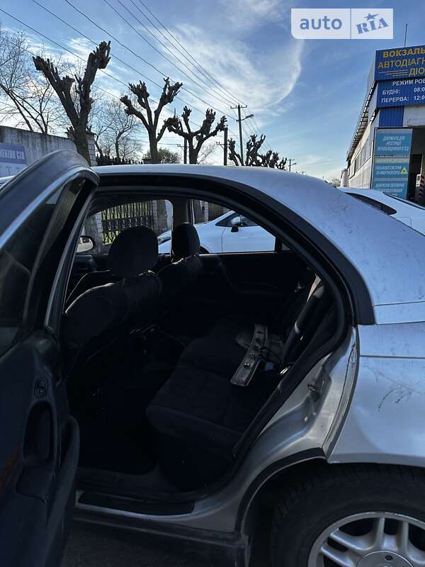 Седан Opel Omega 1998 в Кривом Роге