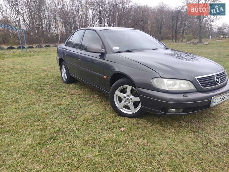 Седан Opel Omega 2000 в Ковелі