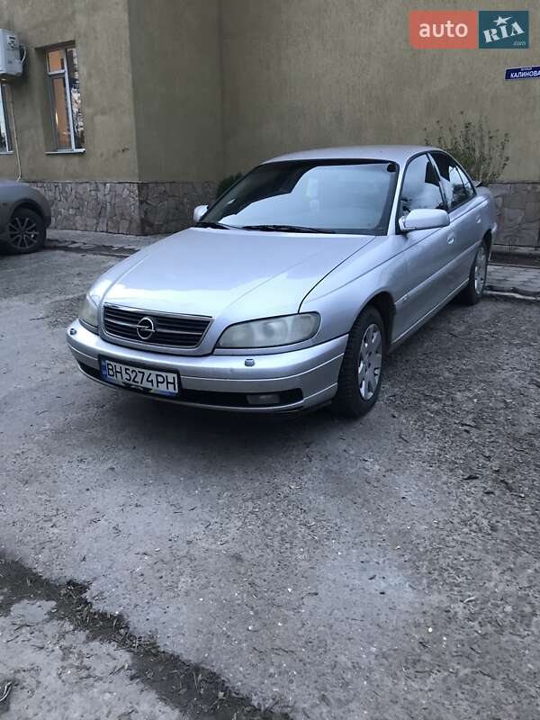 Седан Opel Omega 2000 в Одесі