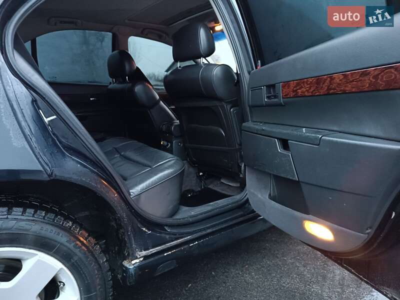 Седан Opel Omega 2000 в Шацьку