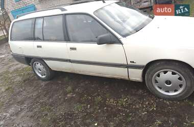 Универсал Opel Omega 1987 в Турийске