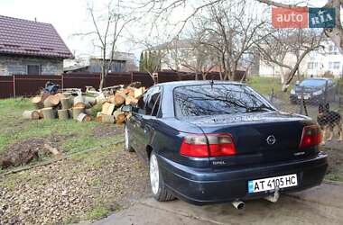 Седан Opel Omega 2002 в Рогатине