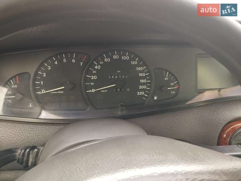 Седан Opel Omega 1998 в 