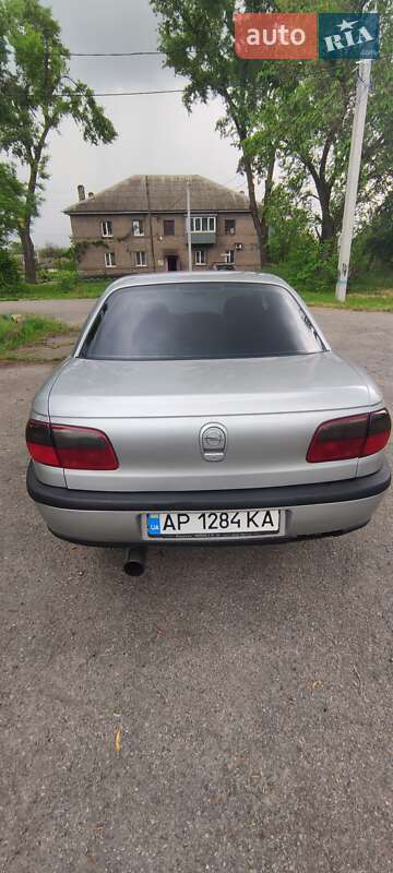 Седан Opel Omega 1999 в Запорожье