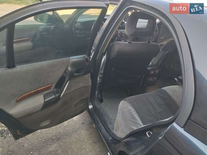 Седан Opel Omega 1994 в Ярмолинцах