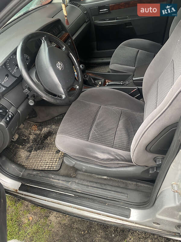 Универсал Opel Omega 2001 в Шумске