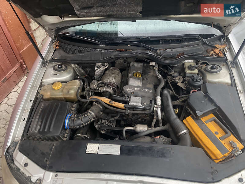 Универсал Opel Omega 2001 в Шумске