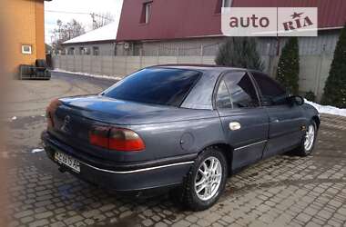 Седан Opel Omega 1995 в Дергачах