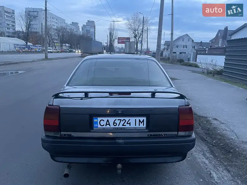 Седан Opel Omega 1987 в 